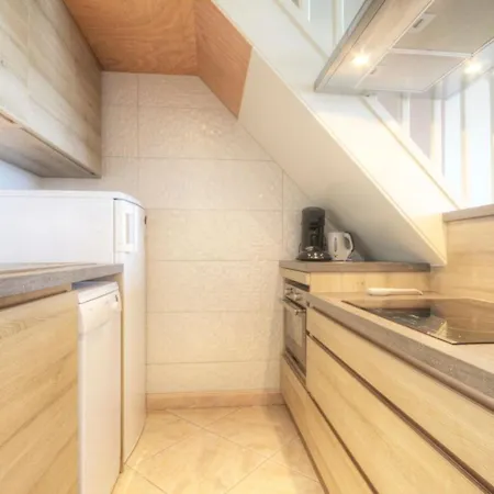 Familial Avec Parking, Balcon Vue Mer, Proche Plages - Fr-1-306-959 شقة *